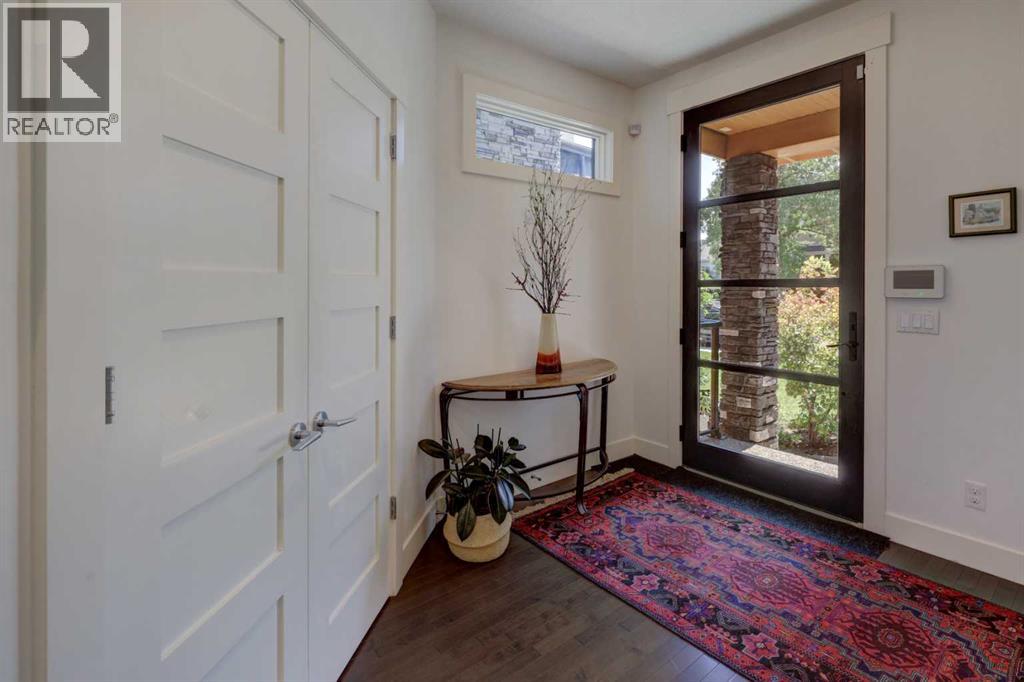 Single Family House for Sale in   Avenue SW Altadore Calgary 