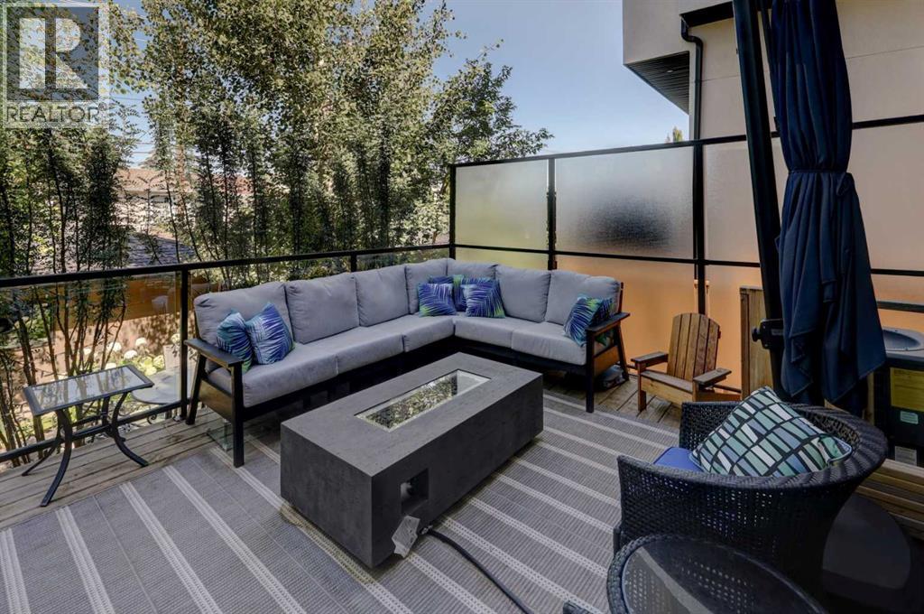 Single Family House for Sale in   Avenue SW Altadore Calgary 
