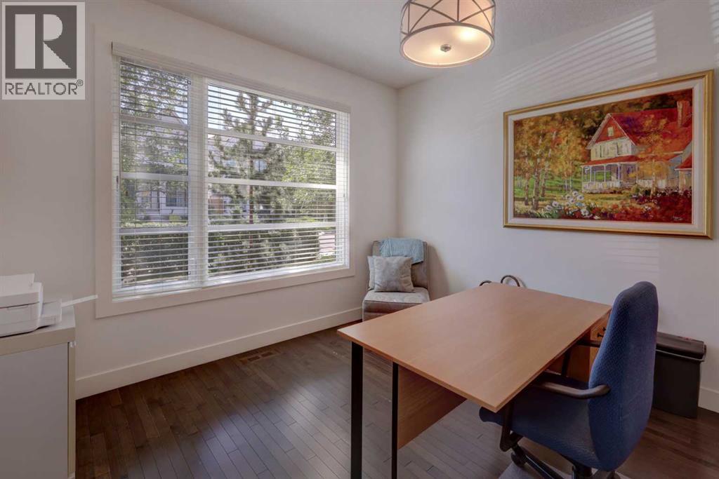 Single Family House for Sale in   Avenue SW Altadore Calgary 