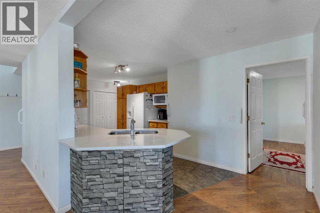 Single Family House for Sale in   Hidden Creek Place NW Hidden Valley Calgary 