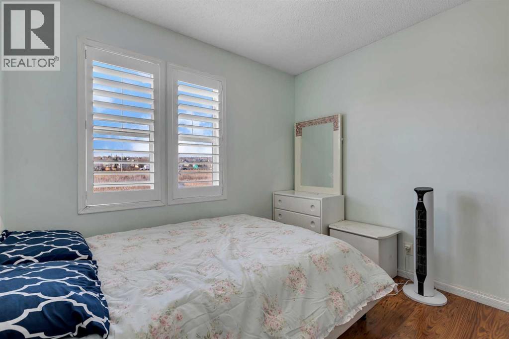 Single Family House for Sale in   Hidden Creek Place NW Hidden Valley Calgary 