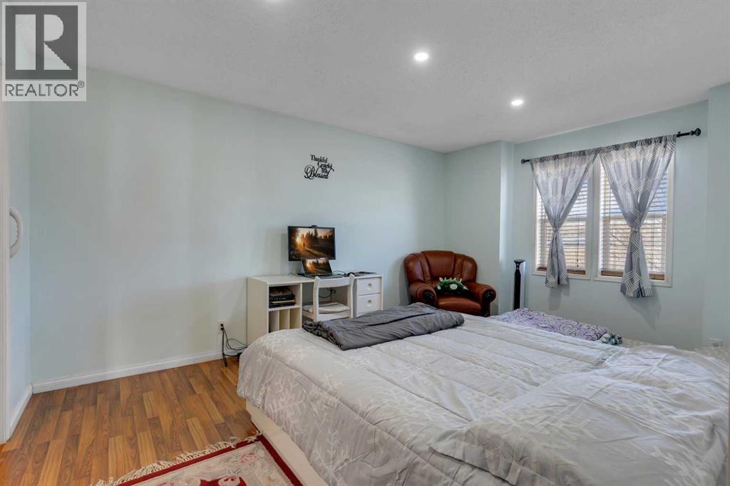 Single Family House for Sale in   Hidden Creek Place NW Hidden Valley Calgary 