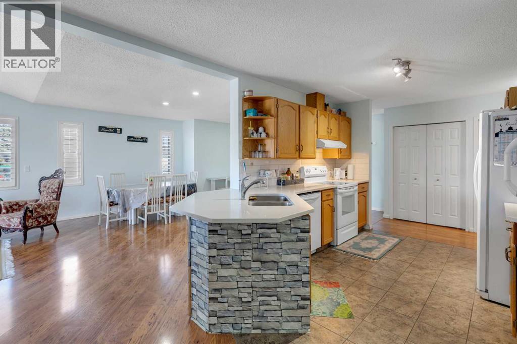 Single Family House for Sale in   Hidden Creek Place NW Hidden Valley Calgary 