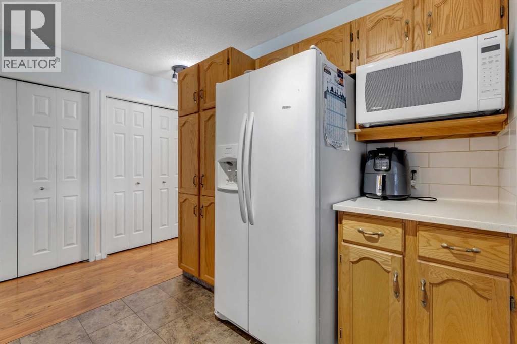 Single Family House for Sale in   Hidden Creek Place NW Hidden Valley Calgary 