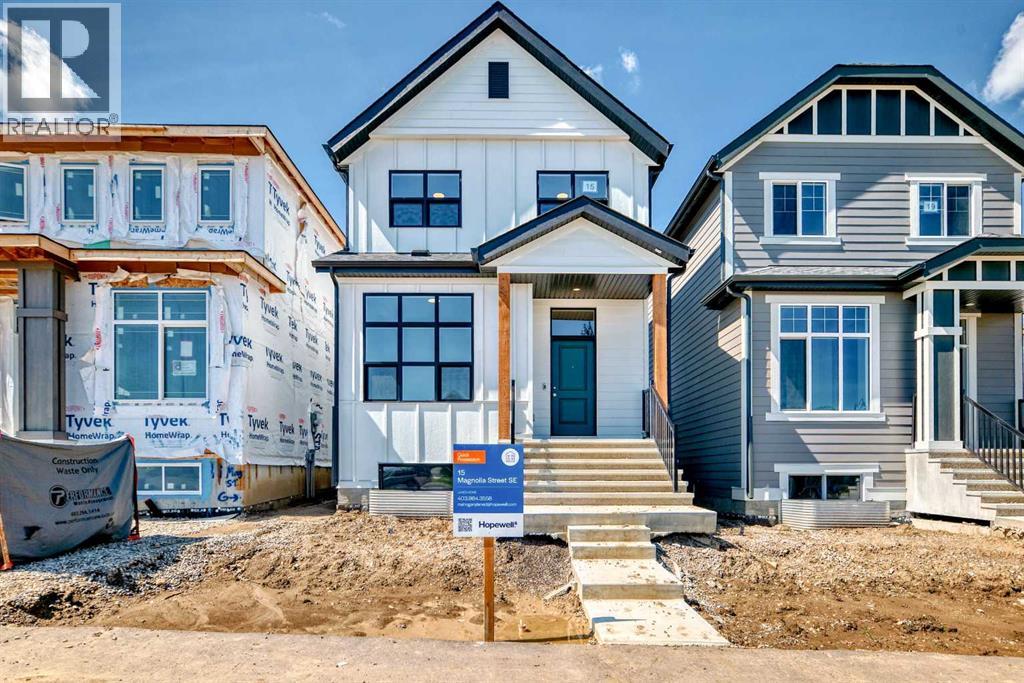 Photo 1 of 15 Magnolia Street, Calgary AB