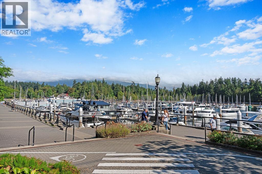 Photo 10 of 503 1777 Bayshore Drive, Vancouver BC