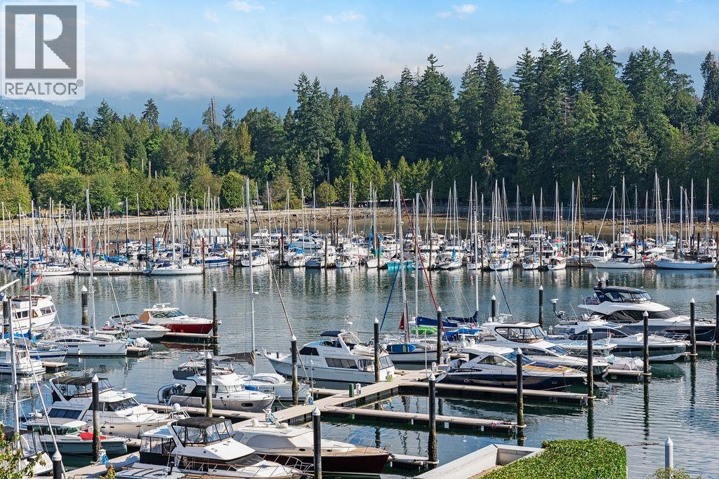 Photo 3 of 503 1777 Bayshore Drive, Vancouver BC