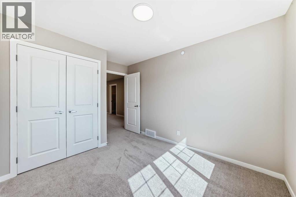 Photo 26 of 385 Hotchkiss Drive Se, Calgary AB