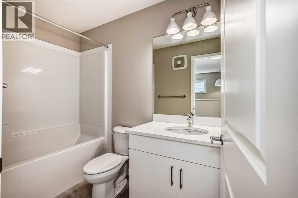 Photo 29 of 385 Hotchkiss Drive Se, Calgary AB