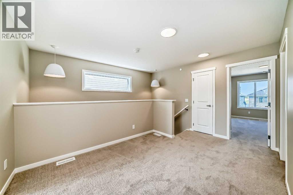 Photo 32 of 385 Hotchkiss Drive Se, Calgary AB