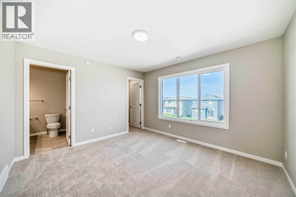 Photo 21 of 385 Hotchkiss Drive Se, Calgary AB