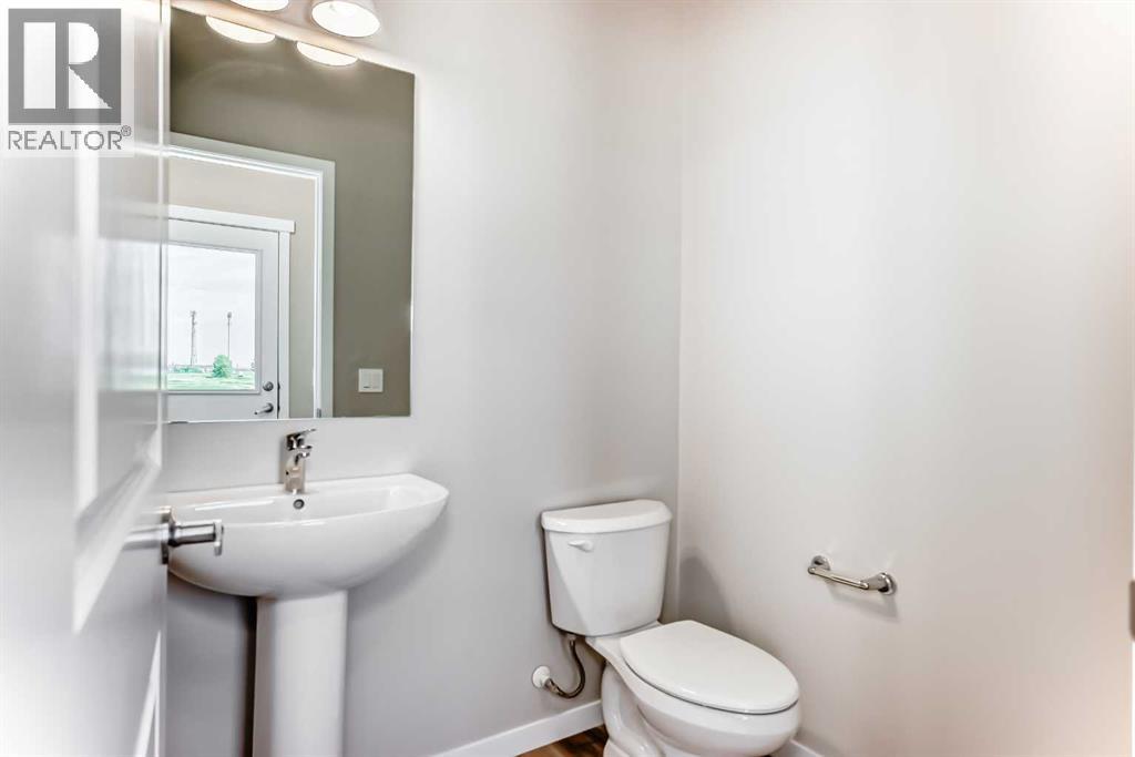 Photo 25 of 413 Hotchkiss Drive Se, Calgary AB