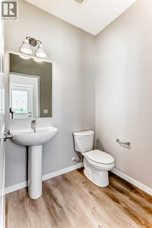 Photo 33 of 413 Hotchkiss Drive Se, Calgary AB
