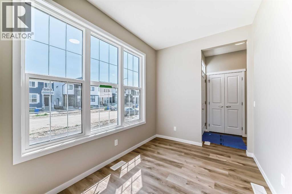 Photo 3 of 413 Hotchkiss Drive Se, Calgary AB