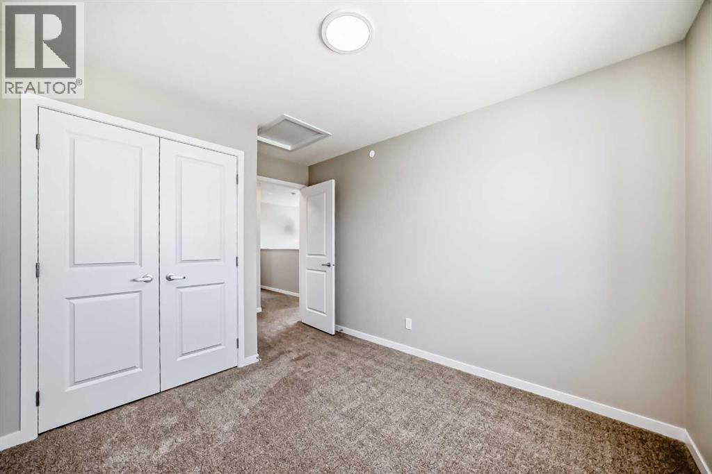 Photo 14 of 413 Hotchkiss Drive Se, Calgary AB