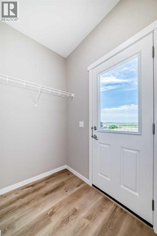 Photo 2 of 413 Hotchkiss Drive Se, Calgary AB