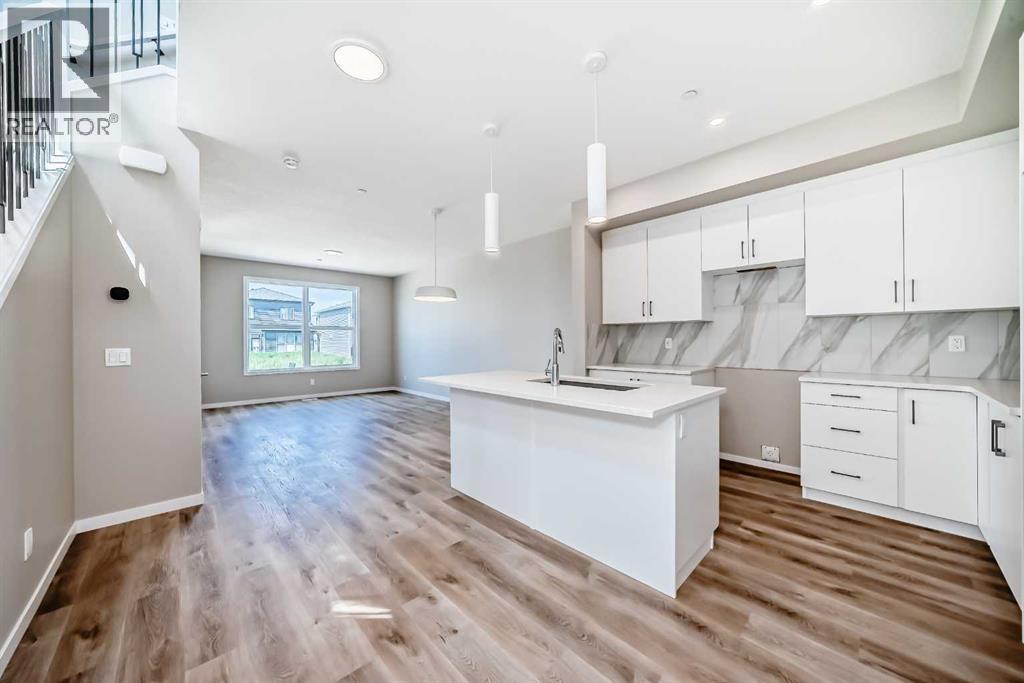 Photo 11 of 413 Hotchkiss Drive Se, Calgary AB