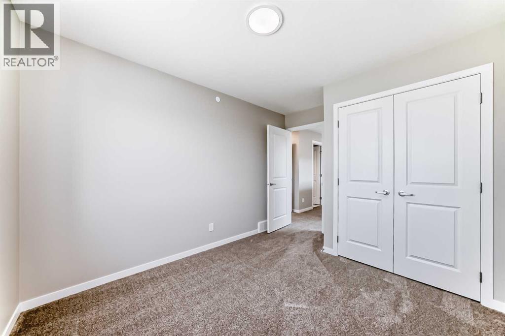 Photo 9 of 413 Hotchkiss Drive Se, Calgary AB