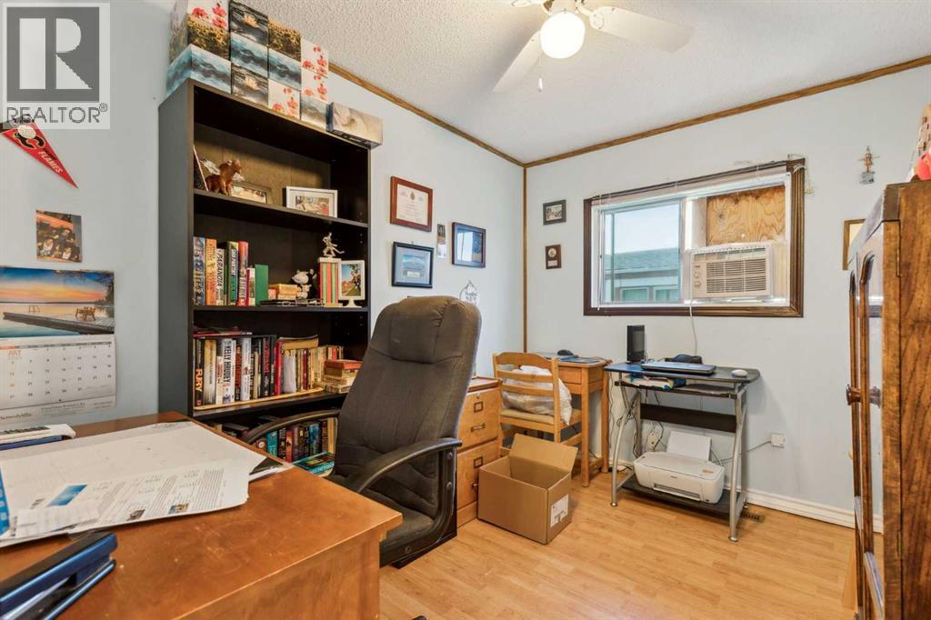 Single Family House Mobile Home for Sale in  Erin Woods Circle SE Erin Woods Calgary 