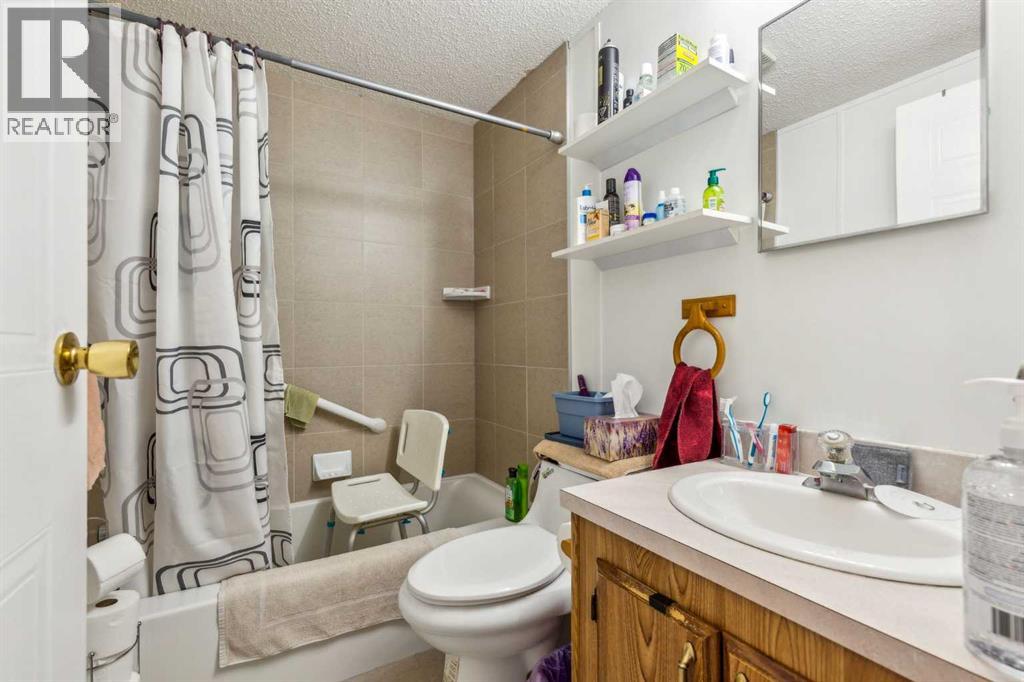 Single Family House Mobile Home for Sale in  Erin Woods Circle SE Erin Woods Calgary 