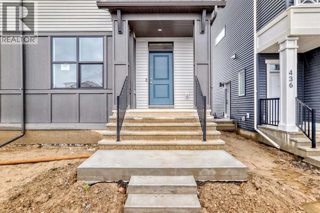 Photo 13 of 432 Hotchkiss Drive Se, Calgary AB