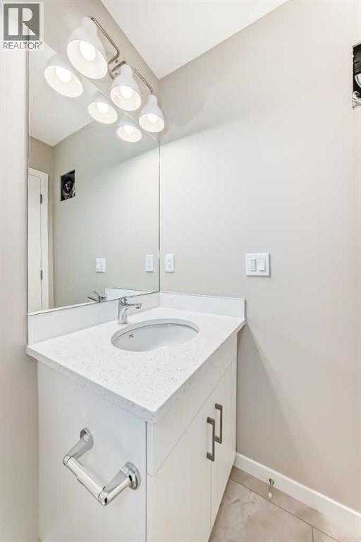 Photo 5 of 432 Hotchkiss Drive Se, Calgary AB