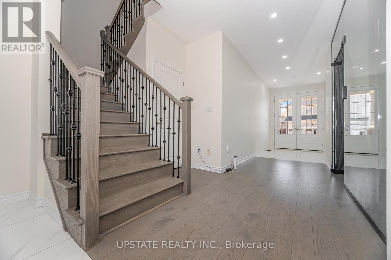 Photo 16 of 2 Jenwood Crescent, Brampton ON