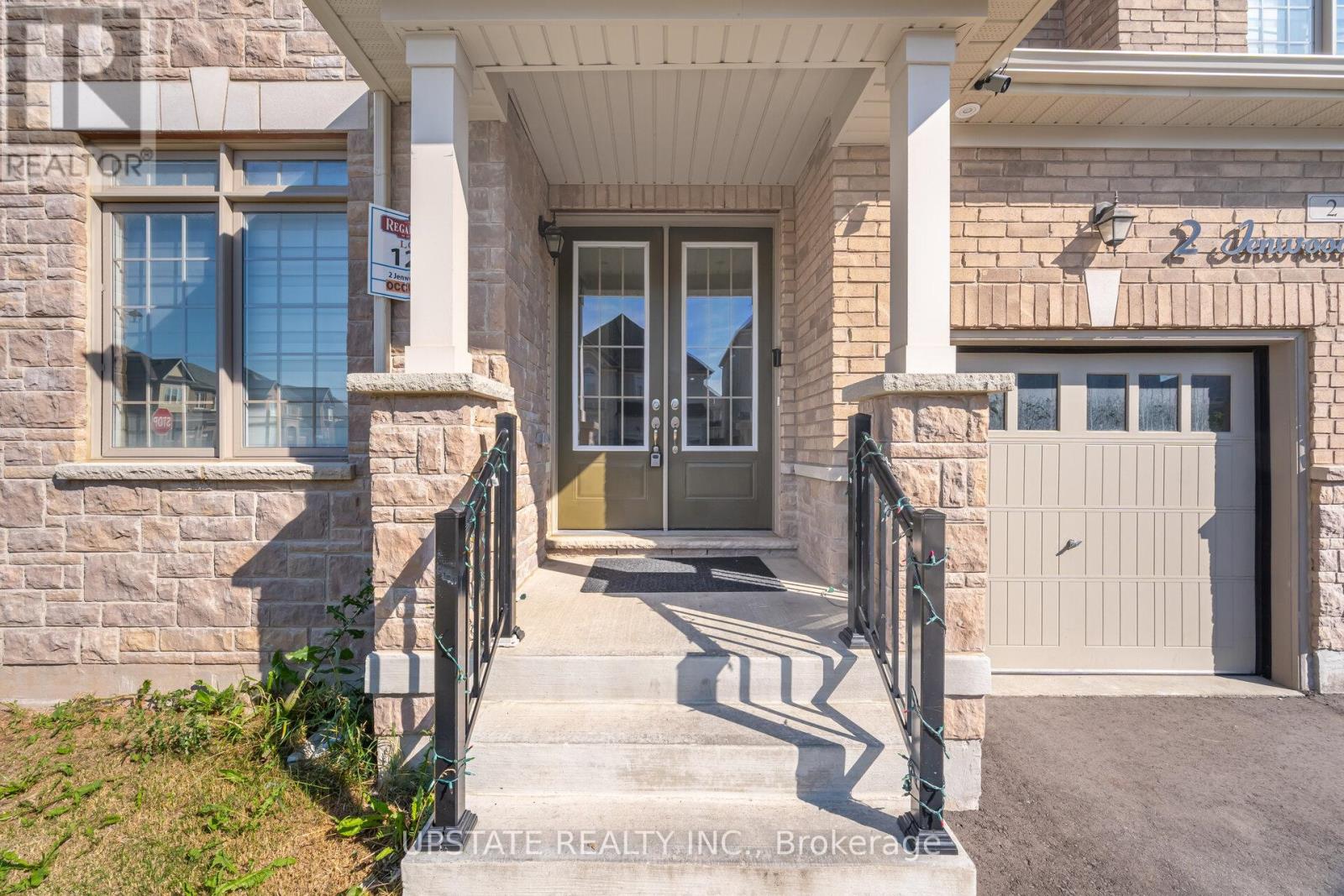 Photo 2 of 2 Jenwood Crescent, Brampton ON