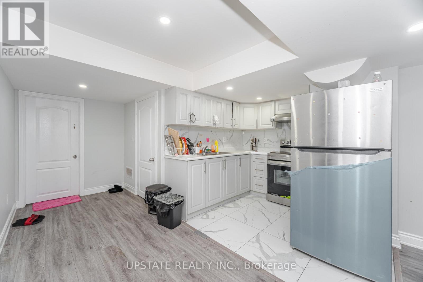 Photo 37 of 2 Jenwood Crescent, Brampton ON