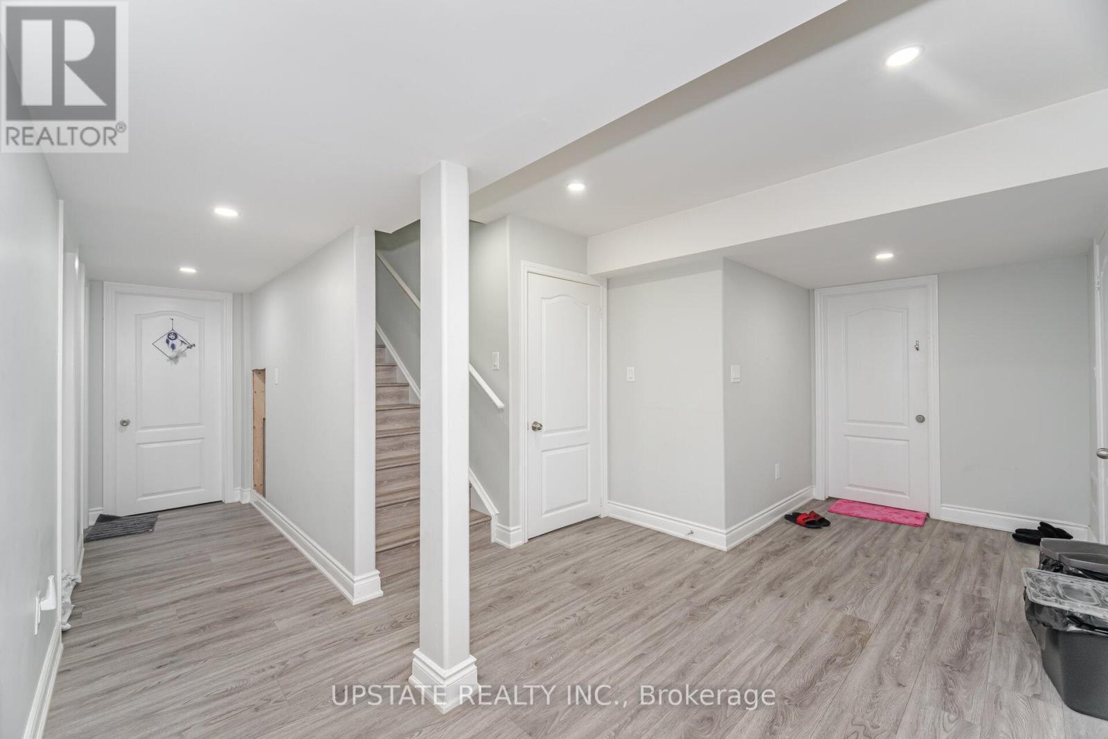Photo 42 of 2 Jenwood Crescent, Brampton ON