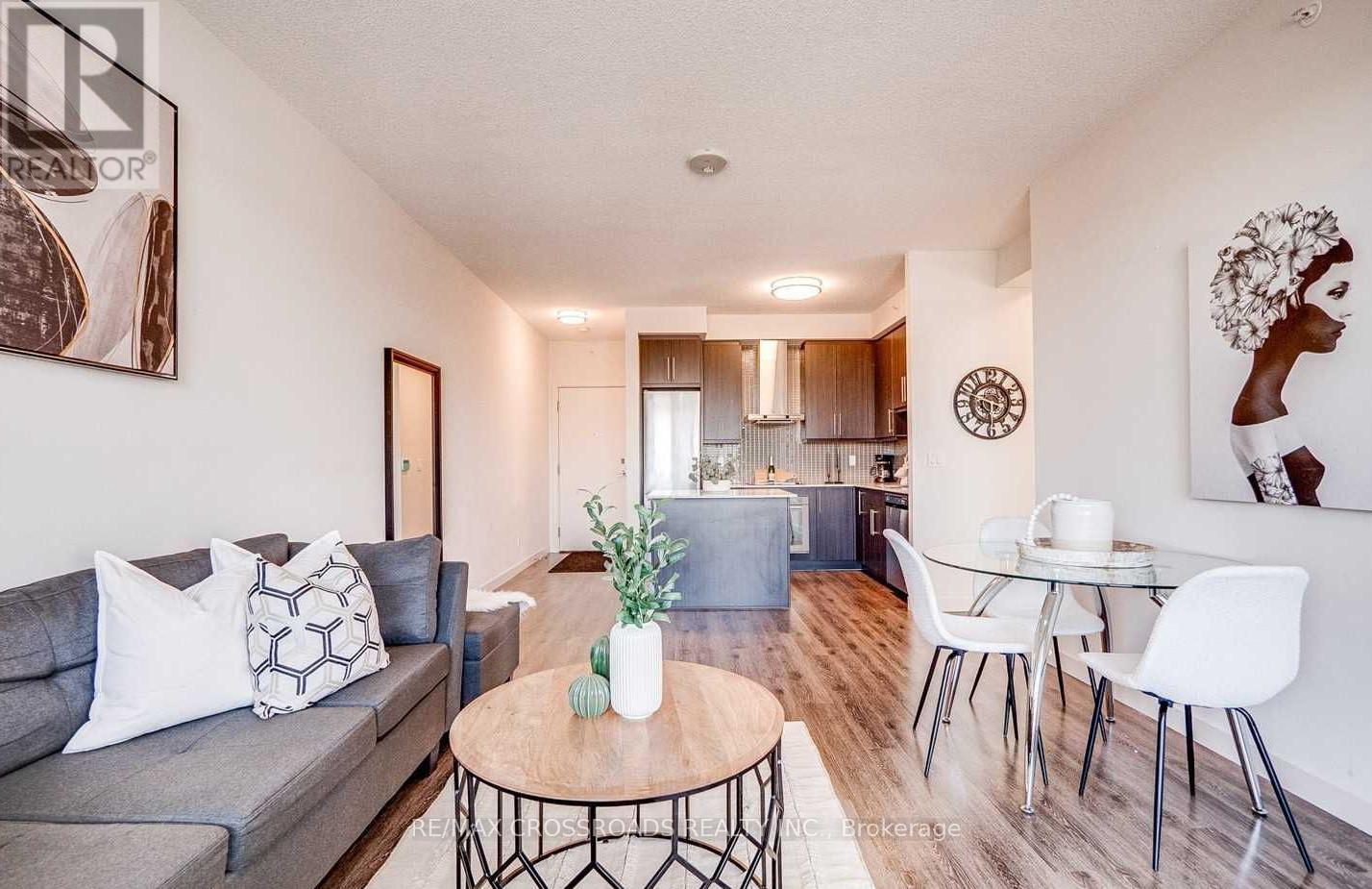 Photo 18 of 502 2093 Fairview Street, Burlington ON