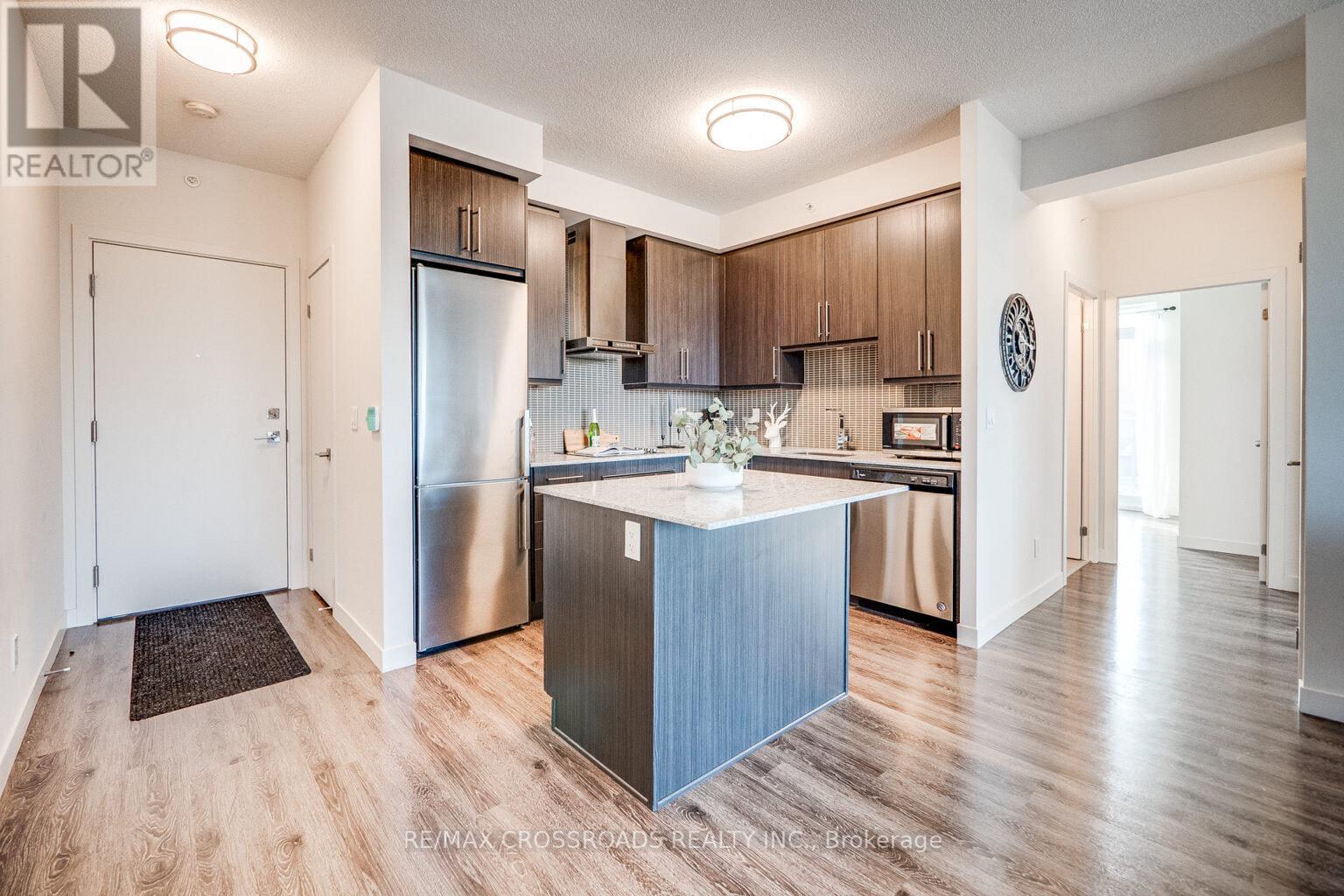Photo 21 of 502 2093 Fairview Street, Burlington ON