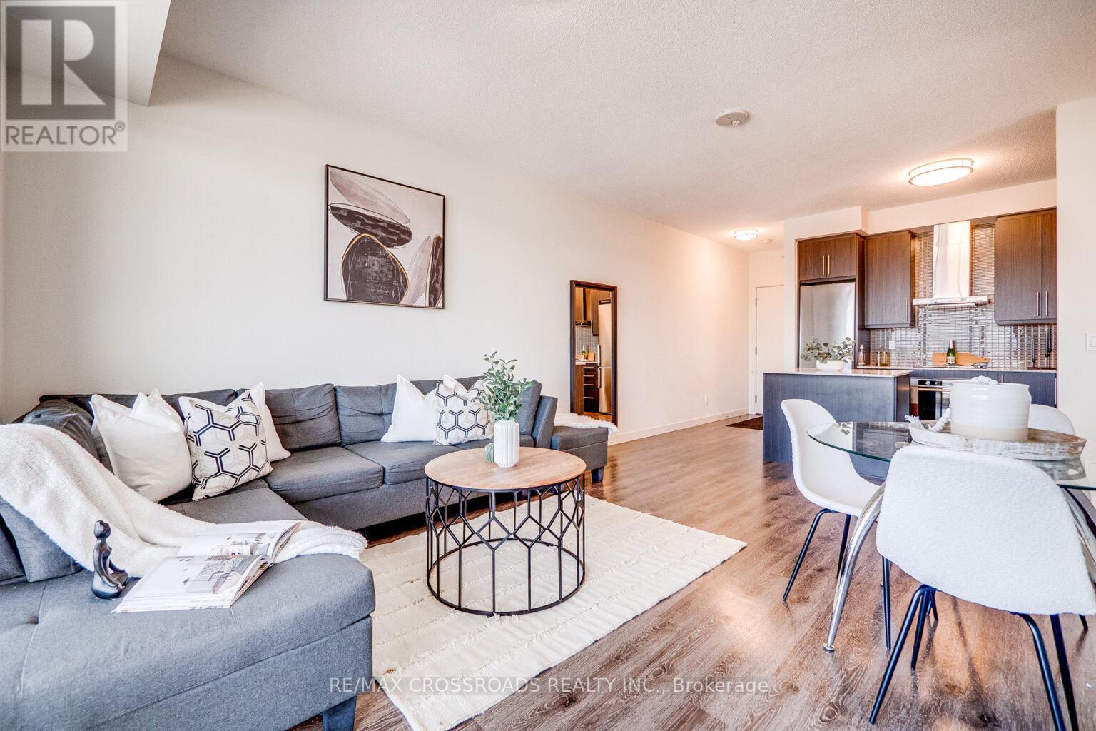 Photo 6 of 502 2093 Fairview Street, Burlington ON