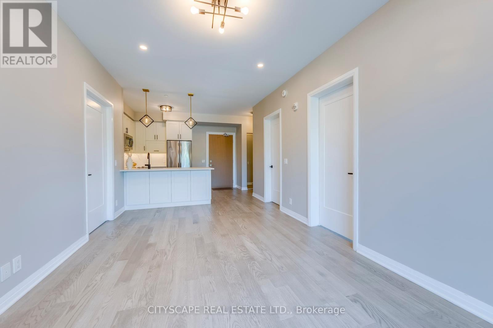 Photo 17 of 205 128 Grovewood Common, Oakville ON