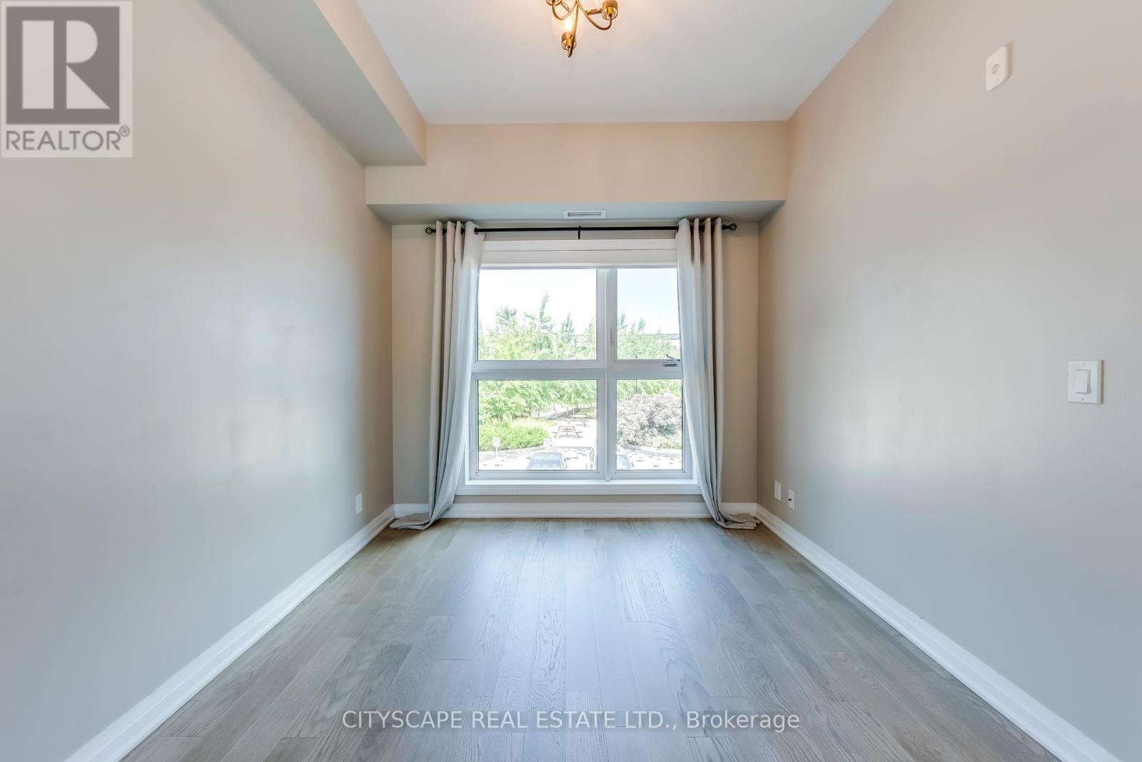 Photo 22 of 205 128 Grovewood Common, Oakville ON
