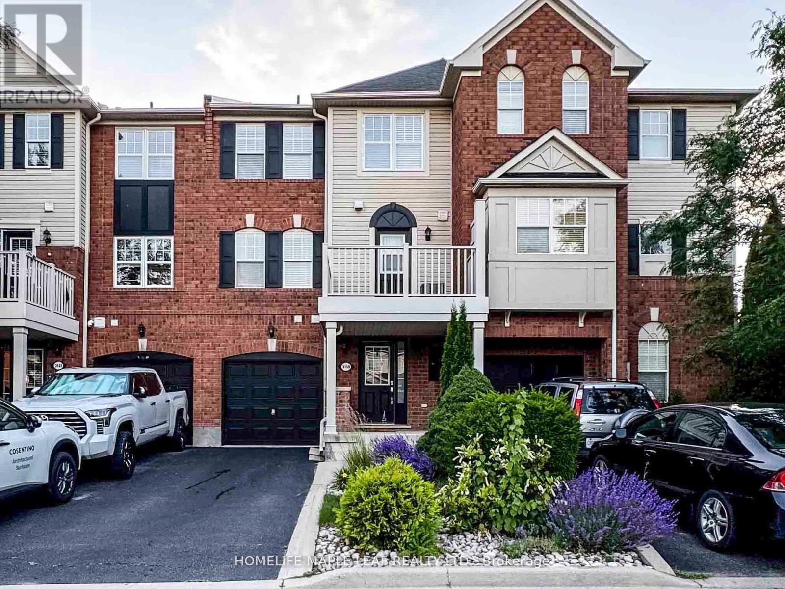 Photo 1 of 3159 Stornoway Circle, Oakville ON