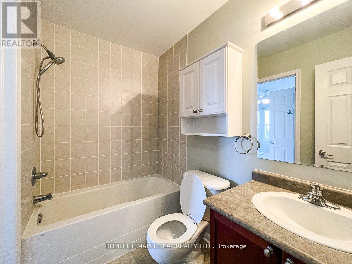 Photo 15 of 3159 Stornoway Circle, Oakville ON