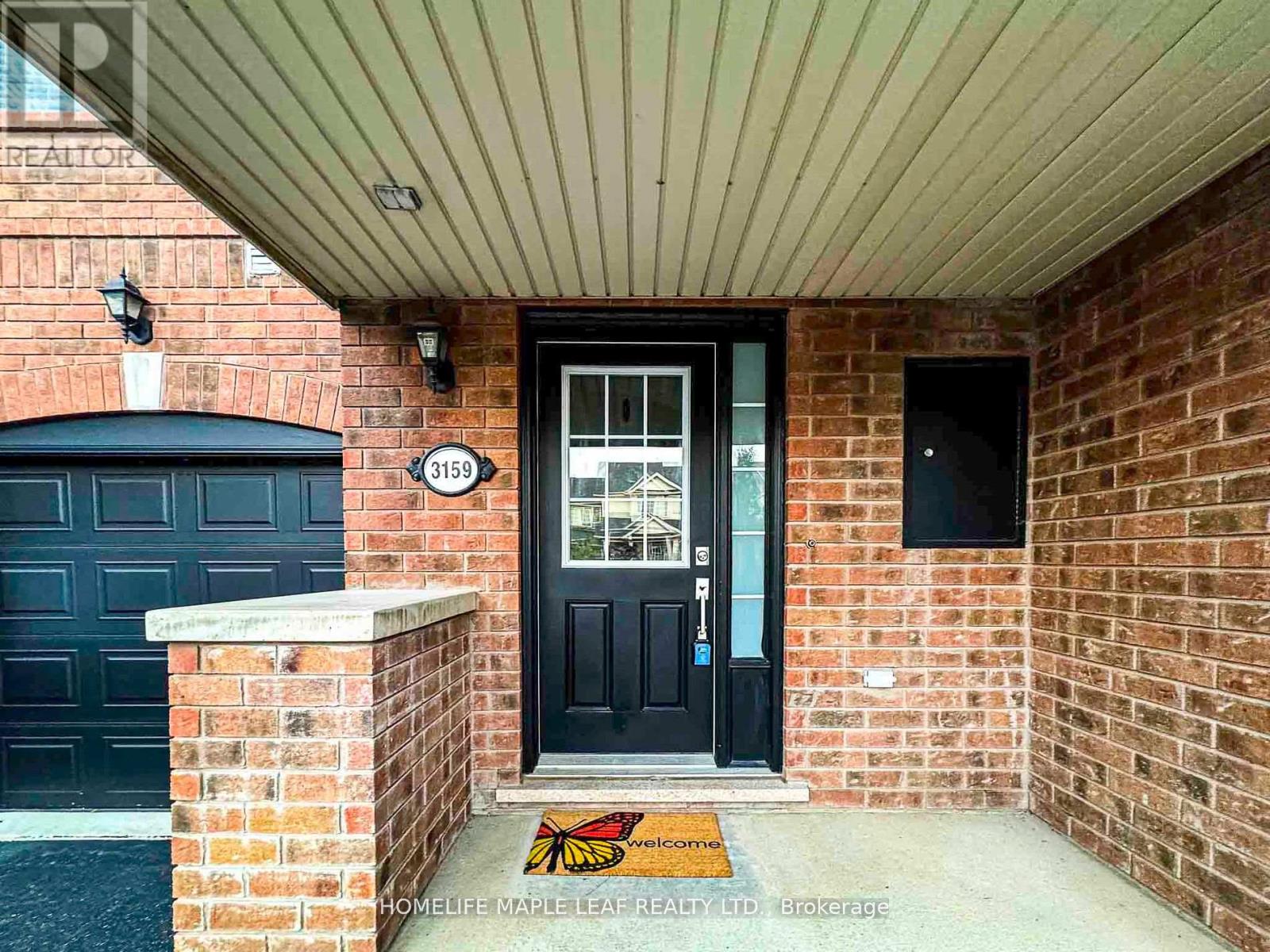 Photo 3 of 3159 Stornoway Circle, Oakville ON