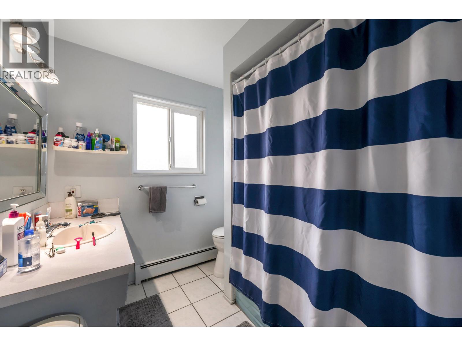 Photo 9 of 5854 48 A Avenue, Ladner BC