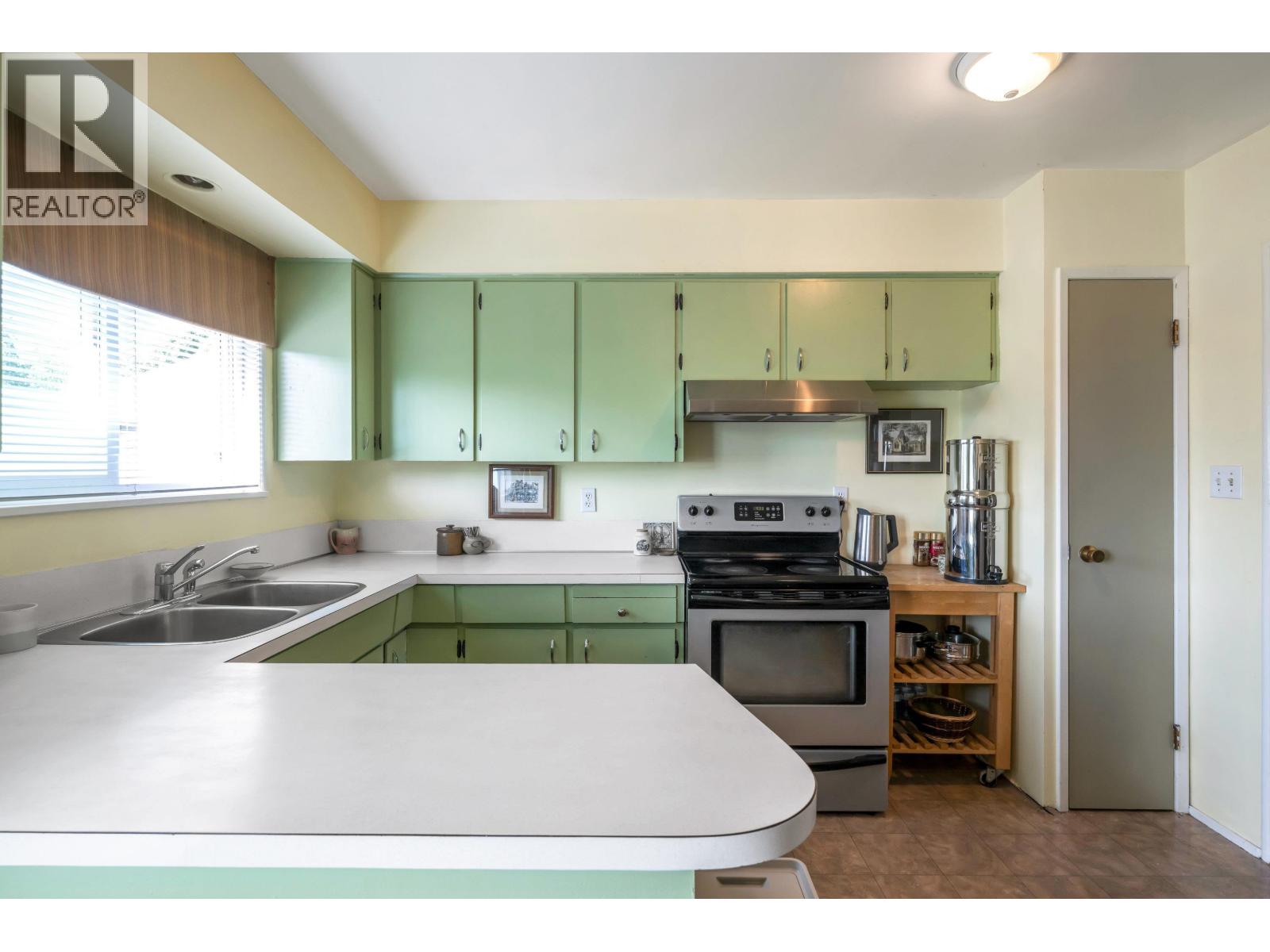 Photo 31 of 5854 48 A Avenue, Ladner BC