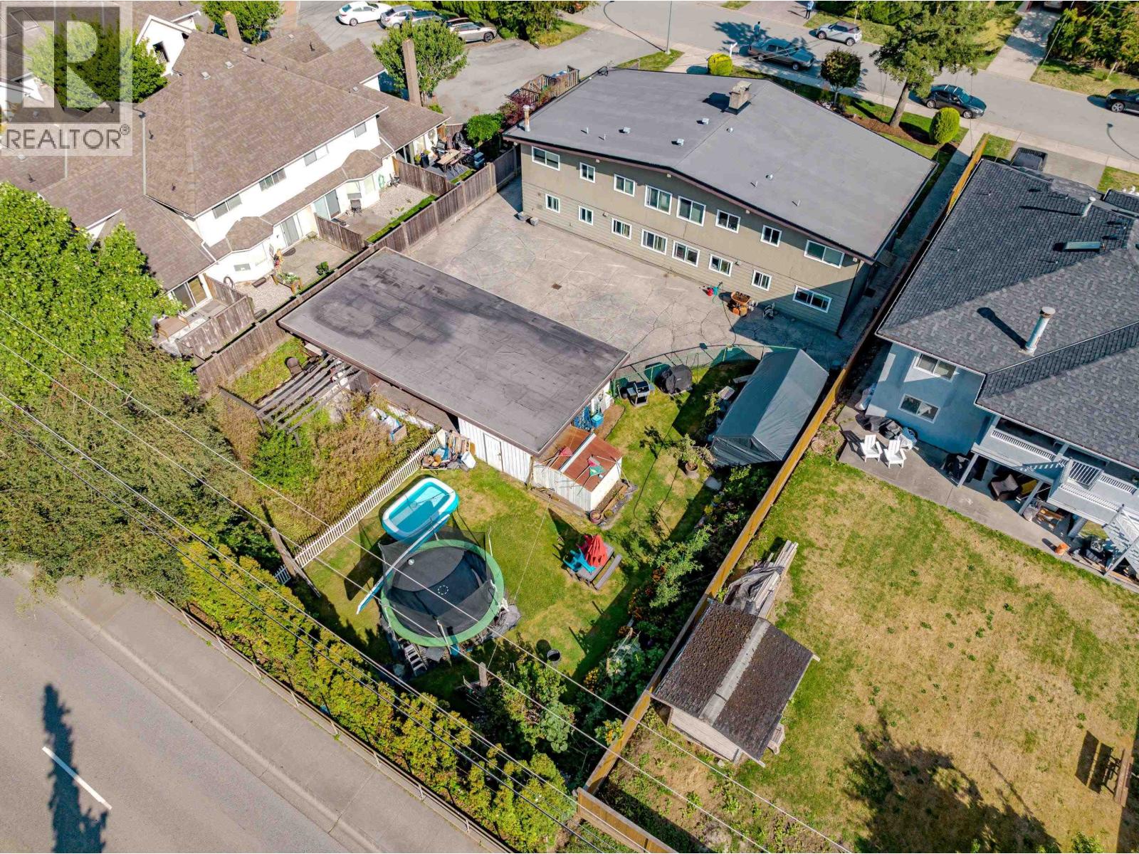 Photo 5 of 5854 48 A Avenue, Ladner BC