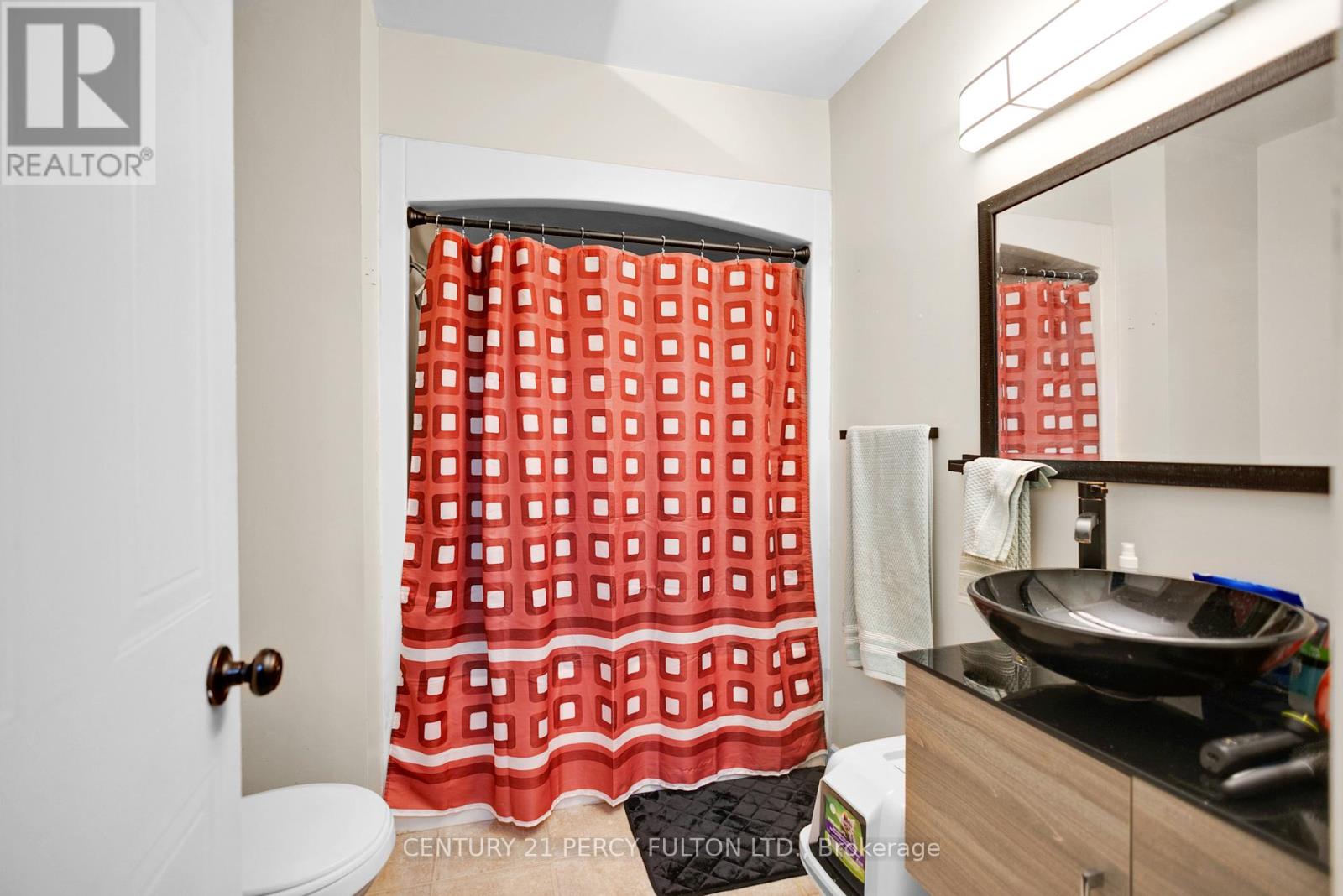 Photo 1 of 56 3085 Kingsway Drive, Kitchener ON