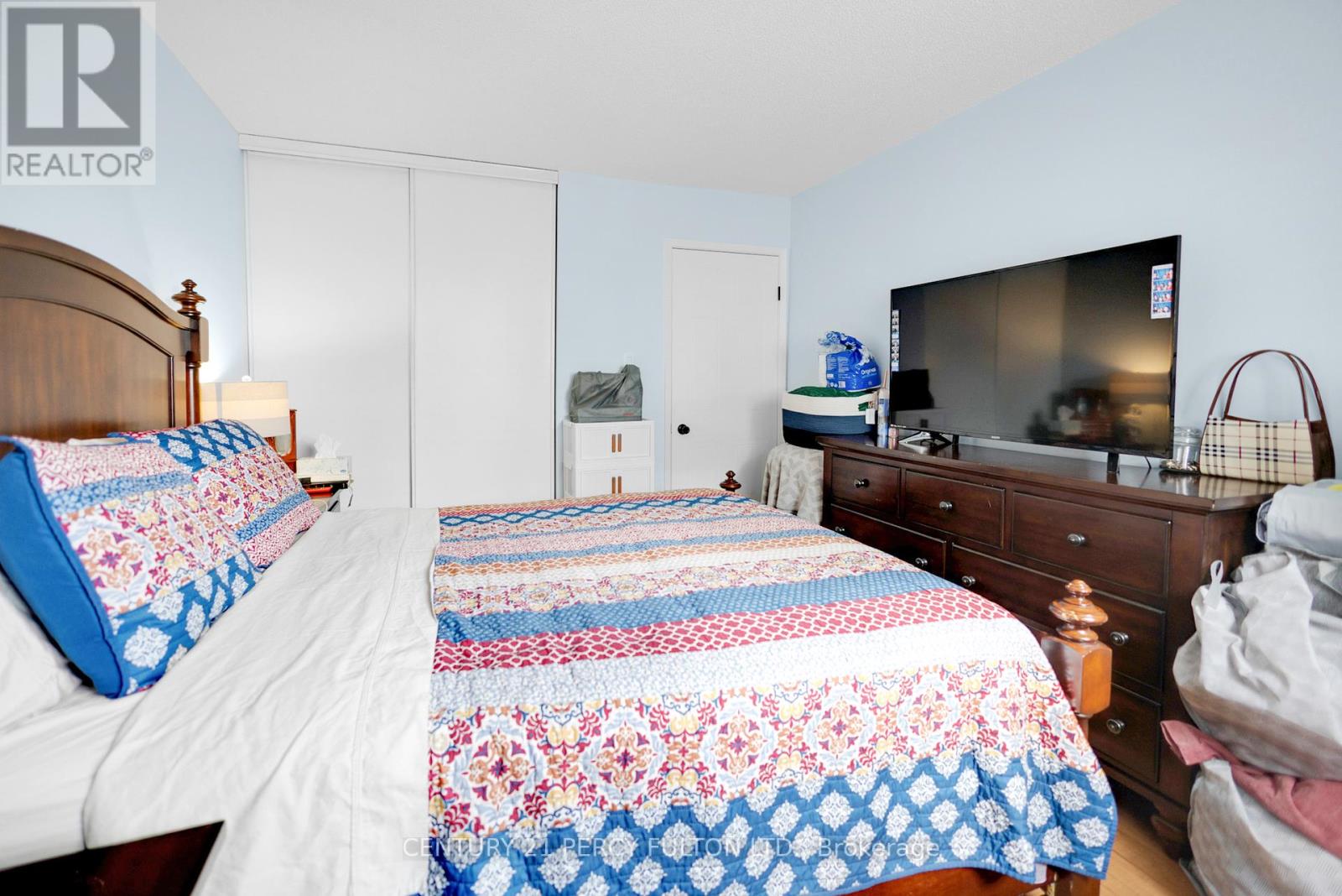 Photo 15 of 56 3085 Kingsway Drive, Kitchener ON