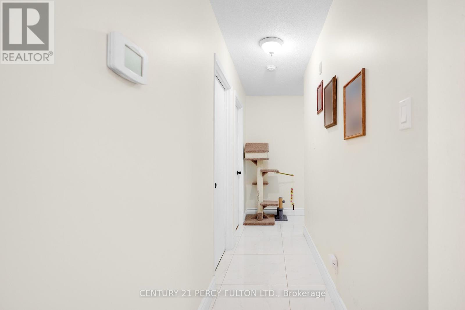Photo 3 of 56 3085 Kingsway Drive, Kitchener ON