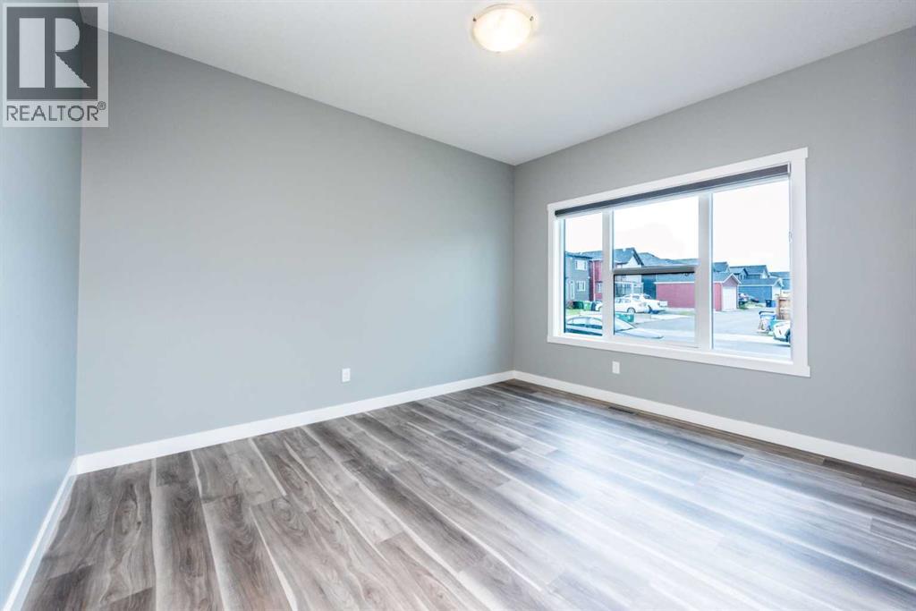 Single Family House for Sale in  homestesd Crest NE Homestead Calgary 
