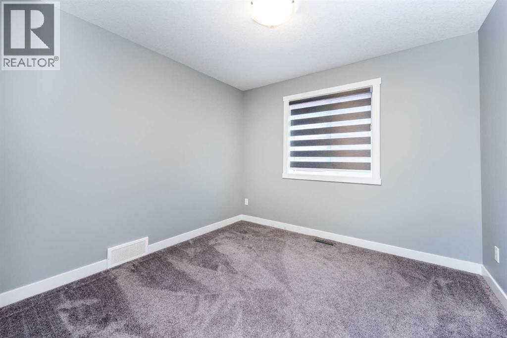 Single Family House for Sale in  homestesd Crest NE Homestead Calgary 