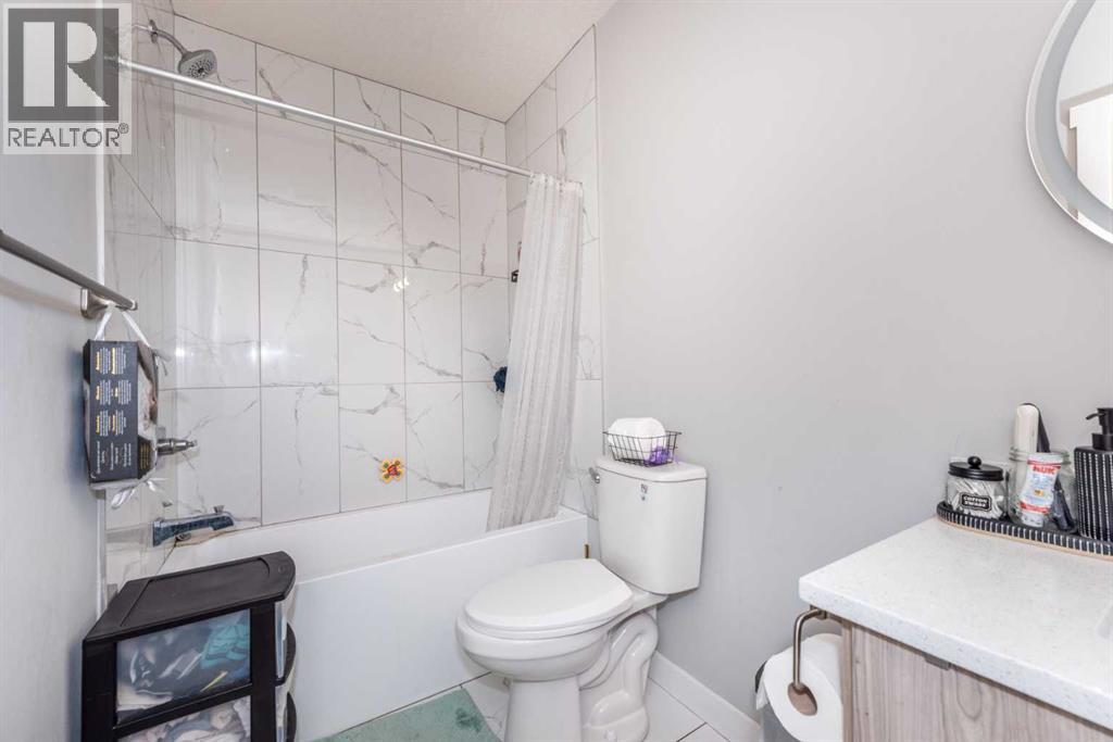 Single Family House for Sale in  homestesd Crest NE Homestead Calgary 