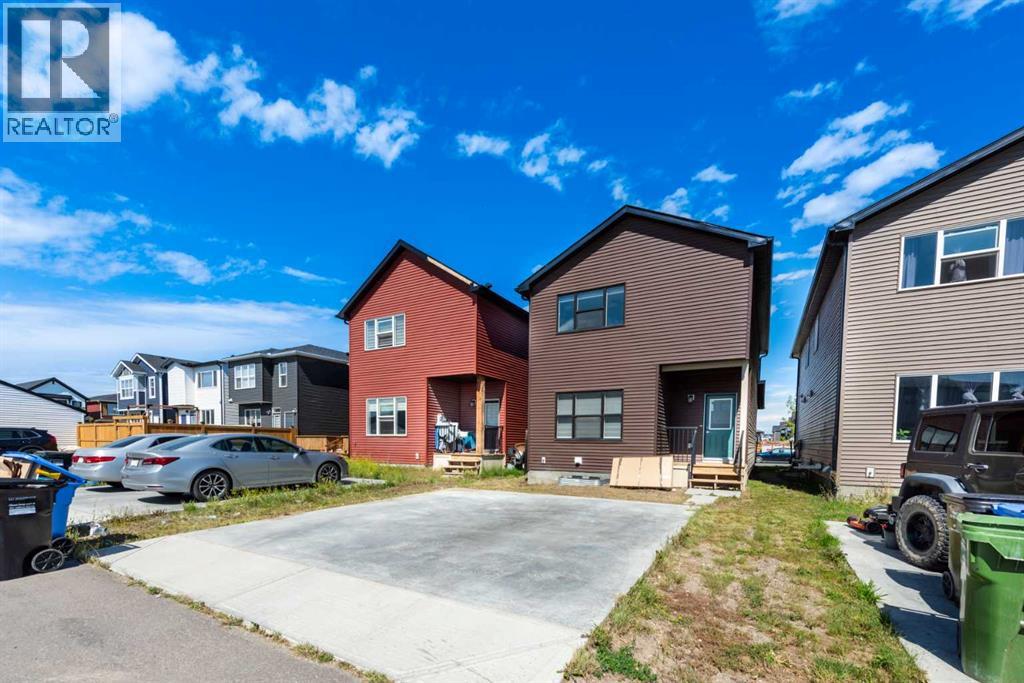 Single Family House for Sale in  homestesd Crest NE Homestead Calgary 