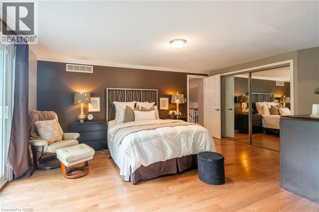 Photo 28 of 16 Flamingo Drive, Hamilton ON