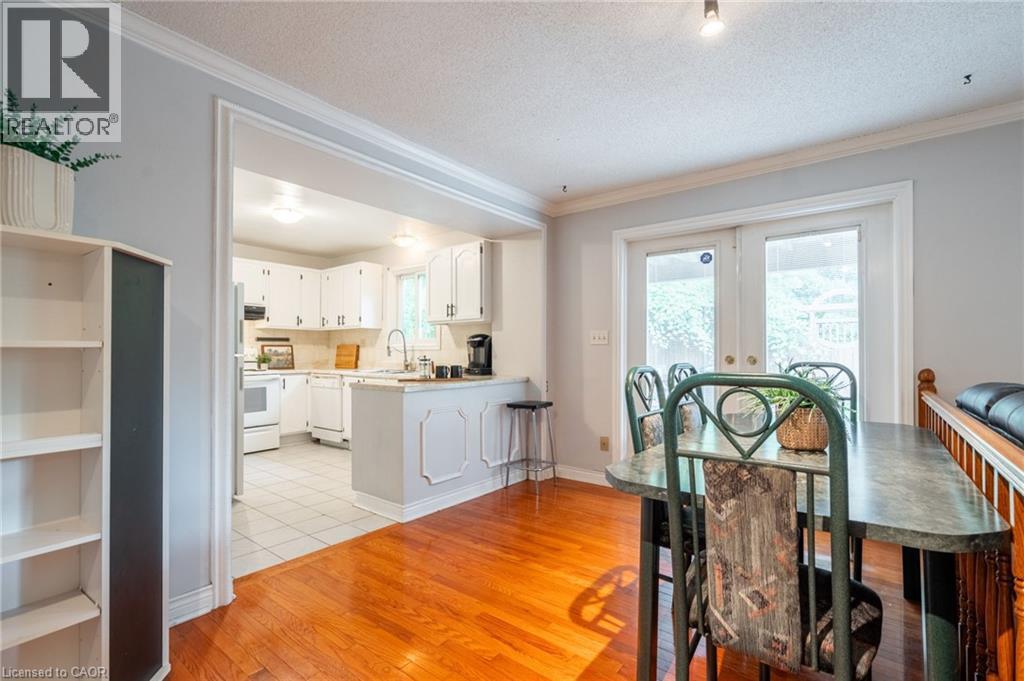 Photo 30 of 16 Flamingo Drive, Hamilton ON